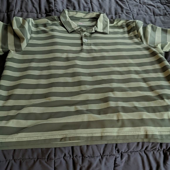 XXL Under Armour Heat Gear Polo - Picture 1 of 4